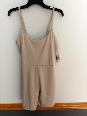 Series 8 Fitness Active Onesie NWT Size Large Beige